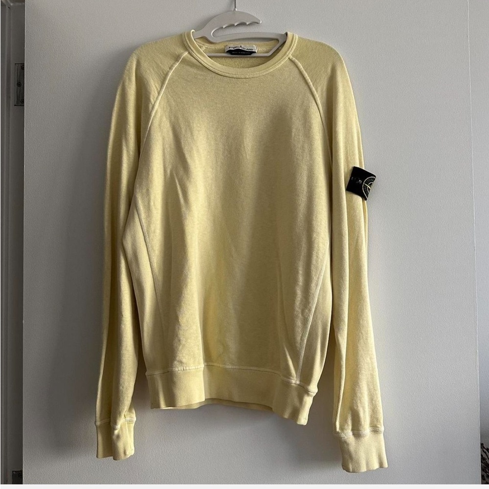 STONE ISLAND - LIGHT YELLOW LONG SLEEVE SWEATSHIRT (LIMITED EDITION) Small
